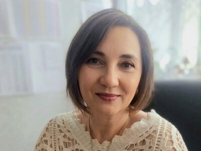 Директорку Малинського ліцею №2 відзначили Грамотою та медаллю Верховної Ради