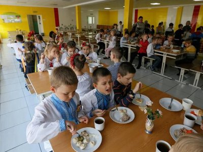 Шкільні обіди під перевіркою: як організовують харчування учнів