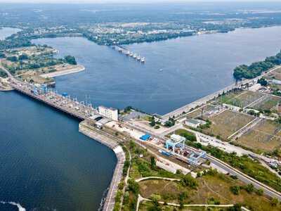 На Канівській ГЕС завтра частково перекриють рух транспорту
