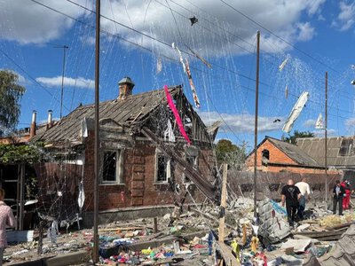 росіяни вдарили КАБами по Сумах: шестеро постраждалих