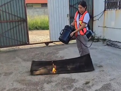 16-річна школярка створила пристрій, який гасить полум'я за допомогою звуку