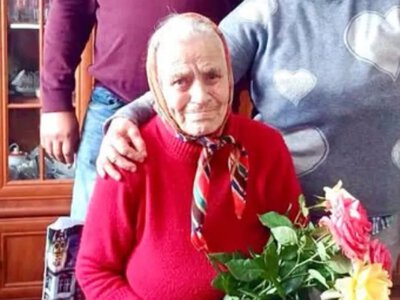 У Колодяжненській громаді привітали 97-річну жительку Любитова