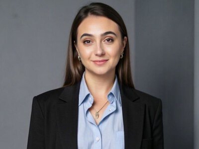 Юлію Мендель не пустили до Європарламенту: вона мала виступати на заході ультраправої AfD