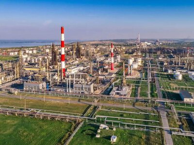 У Росії зупинилися ще два НПЗ, які перебували на ремонті після попередніх атак