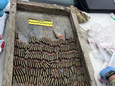 На Миколаївщині чоловік погрожував дружині зброєю – поліція виявила у нього арсенал