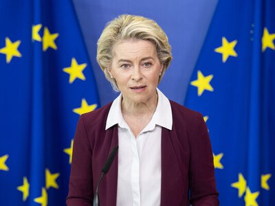 Варшава мала свої плани: у Польщі обурилися ідеєю Єврокомісії віддати мільярди на оборону Україні
