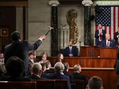 Палата представників США остаточно ухвалила закон про санкції проти РФ