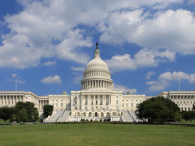 Палата представників США ухвалила законопроєкт Грема-Блументаля про санкції проти Росії та Ірану