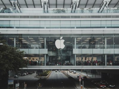 Apple TV+ та Arcade тепер входять до складу iCloud+ в Україні всього за 1 долар