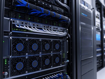 Apple може повернутися на ринок серверів для ШІ