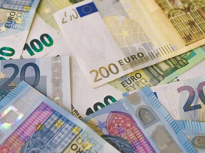 Підвищення ставки ФРС посилило тиск на євро