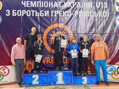 Прикарпатські борці здобули вісім нагород на чемпіонаті України