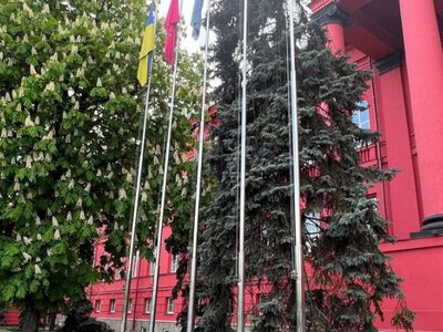 У Києві через обстріл пошкоджено спорткомплекс КНУ ім. Шевченка