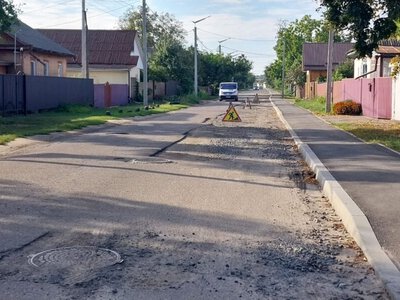  На Чернігівській ями вже в коліно: скільки ще чекати ремонту? 