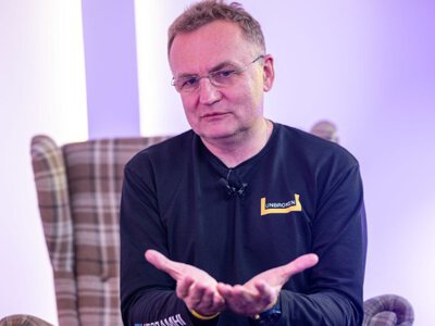 Садовий знову роздав премії: хто отримав понад 77 тисяч гривень
