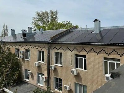 У великій одеській лікарні відкрили сонячну електростанцію: як це посилить її енергостійкість