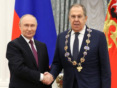 Лавров, його коханка і теща Путіна: розслідувачі відстежили спільні поїздки на приватних літаках