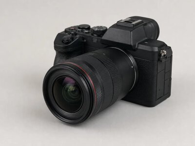 Canon представила повнокадрову камеру EOS R8 II зі стабілізацією
