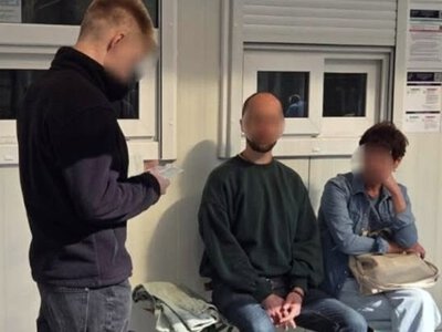 На кордоні зі Словаччиною чоловік намагався виїхати за підробленими документами (ФОТО)
