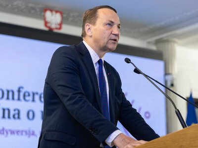 Росія погрожує знищити Польщу за 3 дні: Сікорський у відповідь навів приклад України
