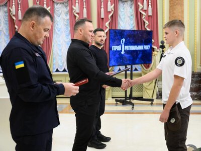 Президент та очільники МВС і ДСНС відзначили підлітка з Ружинської громади