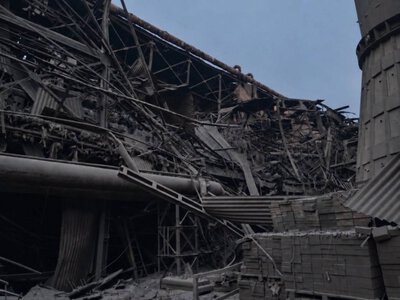 Четверта атака за місяць: по Запоріжсталі знову вдарили балістикою, є постраждалий (фото)