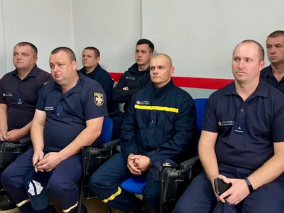 Рятувальників 7 ДПРЧ привітали з професійним святом