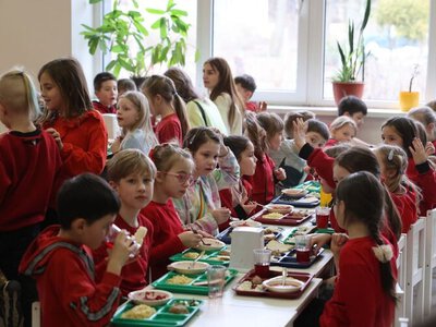 Львівська міськрада просить Кабмін збільшити фінансування шкільного харчування