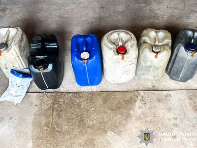 На Рівненщині троє чоловіків постануть перед судом за крадіжки дизпалива з вантажівок