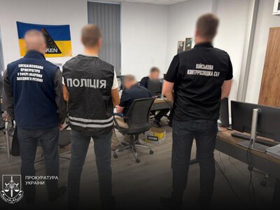Посадовців Ужгородського ТЦК викрито у штучному завищенні мобілізації