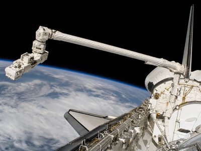 Роботизовану руку Canadarm визнали 300-ю історичною віхою IEEE