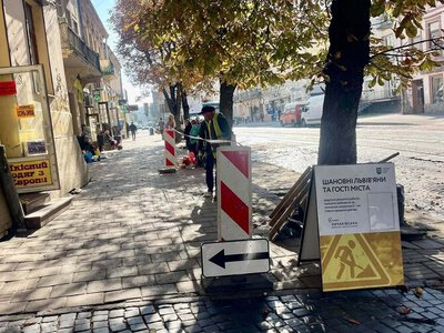 У Львові на Личаківській оновлять ще одну зупинку громадського транспорту