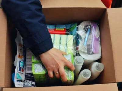 У Нововоронцовці мешканці 13 вулиць отримали гігієнічні набори від «Project HOPE»