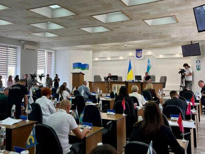 Рівненська міськрада спрямувала мільйони гривень на оборону, медицину та енергозбереження