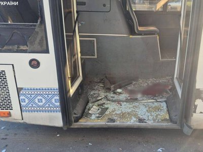 У Запоріжжі російські дрони атакували автобус із пасажирами: поранені 8 людей