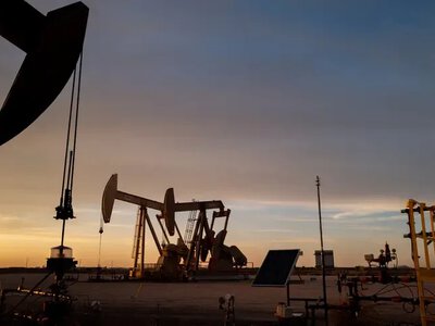 Світові ціни на нафту знижуються на тлі спроб Саудівської Аравії відновити експорт