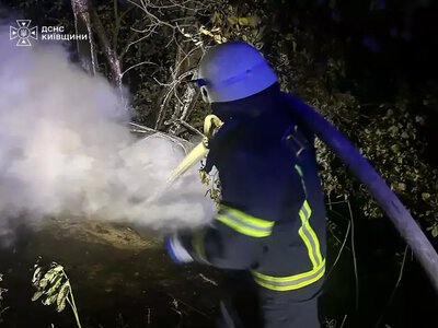 На Обухівщині знайшли тіло у палаючому авто: подробиці трагедії