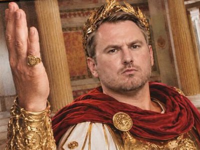 Президент мене стримував: що стоїть за заявами Кравченка та його виїздом з України