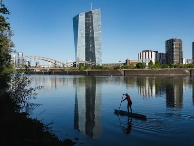 Опитування: ЄЦБ може зробити фінальне підвищення ставки у грудні та взяти паузу восени