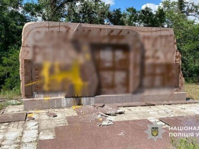 Публічне використання нацистської символіки: правоохоронці Самару повідомили про підозру двом підліткам