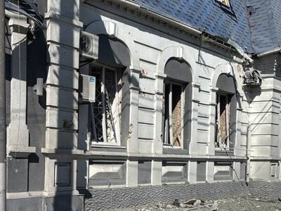 Ворог атакував приватне підприємство на Полтавщині: двоє людей травмовані