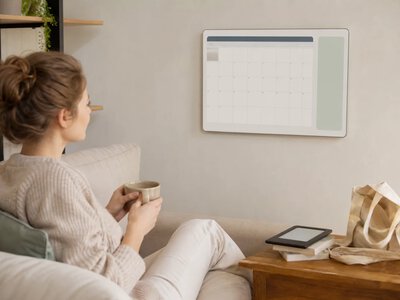 Цифровий календар і Kobo Libra Colour увійшли до добірки подарунків для мам