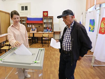 У Росії почалися вибори: повідомляють про тиск на опозицію та спостерігачів, в аптеках обмежили продаж зеленки