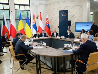 На саміті «Карпатської вісімки» підготували інвестиційні угоди на 1 мільярд євро