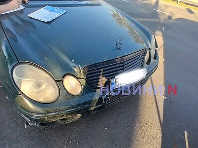 У Миколаєві на проспекті зіткнулися Mercedes та Mitsubishi