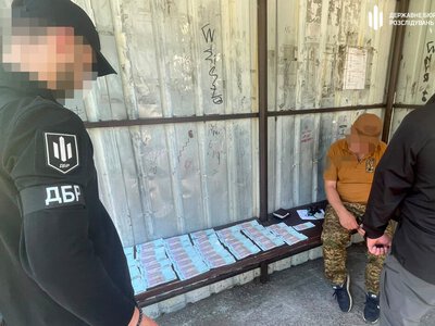 Плати або на нуль: на Київщині судитимуть комвзводу за вимагання 80 тисяч грн у сестри військового