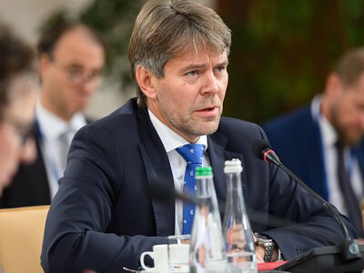 Локомотиви замість військової підтримки: Словаччина допомагає Україні попри Фіцо
