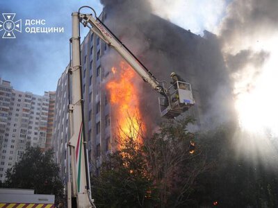 росія двічі вдарила по центру Одеси – по тій самій будівлі з різницею в 30 хвилин