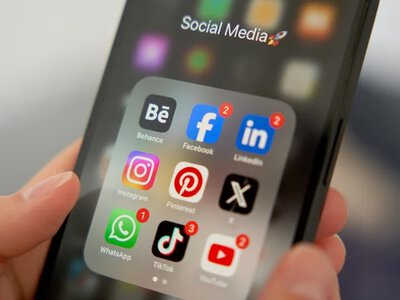 Чому небезпечно не оновлювати застосунки на смартфоні