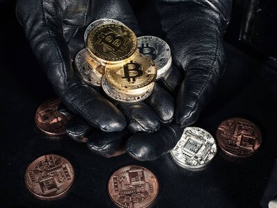 Учасник крадіжки біткоїнів на $245 млн вийшов під заставу і вкрав ще $2 млн